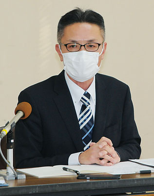 写真：出馬の経緯を語る大塩氏