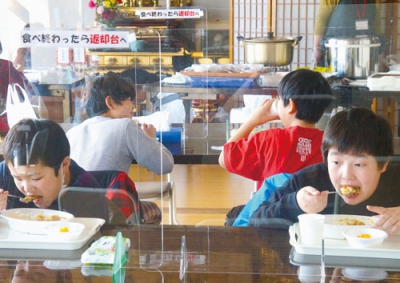 写真：あの手この手を使って子ども食堂の運営を続ける各団体＝えがお食堂