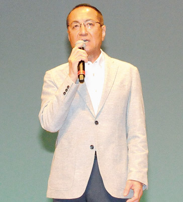 写真：「室蘭を良くするために先頭に立つ」と力を込める小田中氏