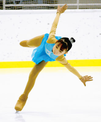 写真：美しい技を交えながら銀盤を舞う選手