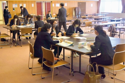 写真：新１年生の保育の様子などを共有した協議会