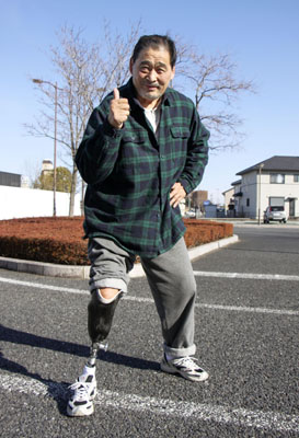 写真：日本障がい者レスリング連盟を立ち上げた谷津嘉章さん＝２月、群馬県高崎市