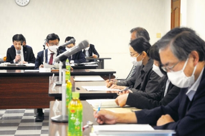 写真：国保保険料率の据え置き方針が示された協議会