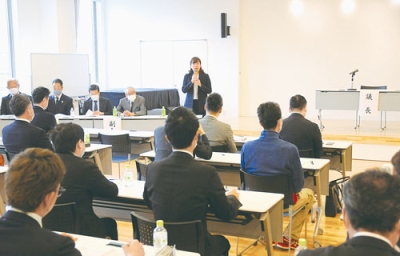 写真：本年度事業を決めた通常総会