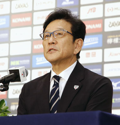 写真：野球のＷＢＣ日本代表監督の退任記者会見をする栗山英樹氏＝２日午後、東京都内のホテル