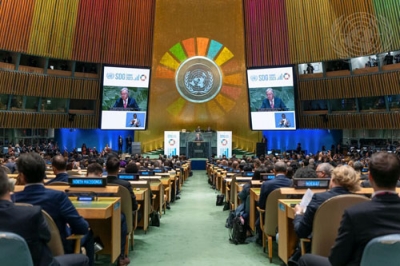 写真：１８日、米ニューヨークで開催された持続可能な開発目標（ＳＤＧｓ）に関する首脳級会合（国連提供、共同）