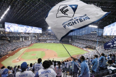 写真：プロ野球日本ハムの今季ホーム最終戦が行われた「エスコンフィールド北海道」＝２８日夜、北広島市