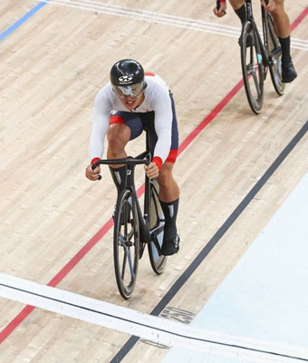 写真：男子スプリントで優勝した太田海也＝杭州（日本自転車競技連盟提供、共同）