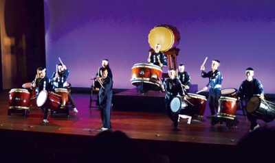写真：観客を魅了した鼓宮舞の圧倒的な演奏