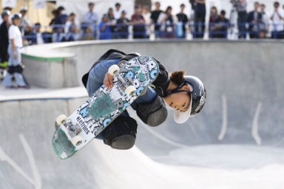 写真：スケートボード・パークのマイナビ日本選手権で女子５位となった佐竹晃＝４日、ムラサキパークかさま