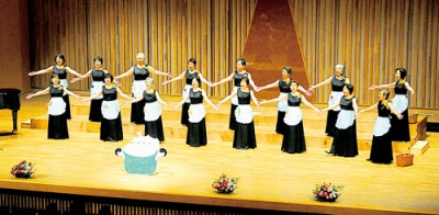 写真：美声を披露した４０周年記念コンサート