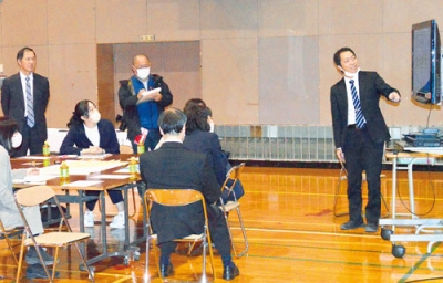 写真：洞爺中で行われた洞爺湖町教育研究会の公開研究会