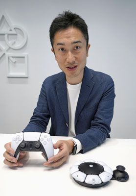 写真：取材に応じるソニー・インタラクティブエンタテインメントの柳瀬和大さん