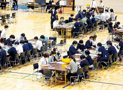 写真：統一地方選が行われた今年、胆振では新しい首長誕生の一方で、無風選挙も目立った