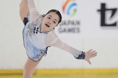 写真：国民スポーツ大会のフィギュアスケート成年女子で演技する籠谷歩未＝１月、ヘルスピア倉敷アイスアリーナ