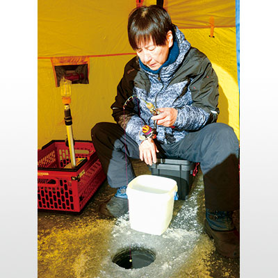 写真：今シーズンの漁期が終了したポロト湖のワカサギ釣り