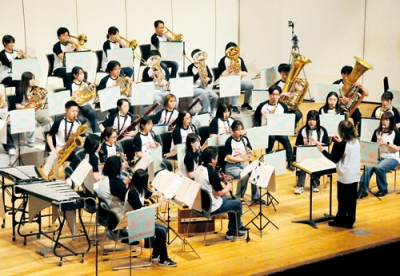 写真：迫力ある音色を奏でた定期演奏会