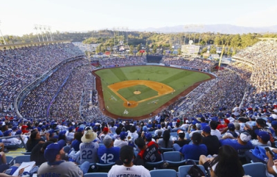 写真：米大リーグ、ドジャースの本拠地ドジャースタジアム＝ロサンゼルス（共同）