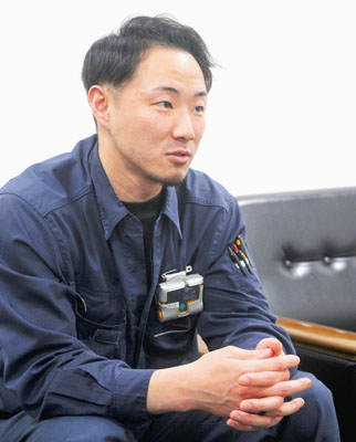 写真：来季の意気込みを語る阿部選手