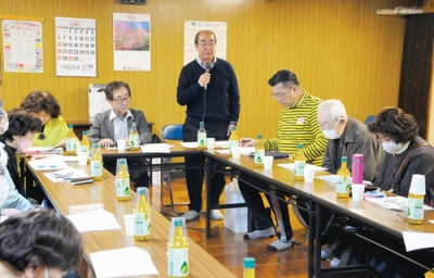 写真：７０周年記念式典など事業計画を決めた総会