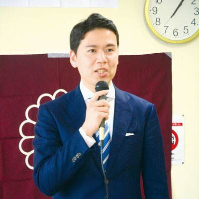 写真：参院選の勝利に向け結束を呼びかける松下支部長