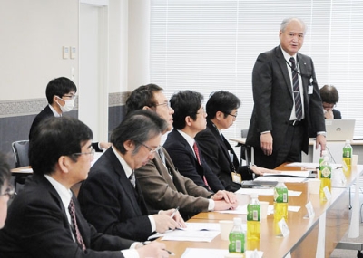写真：地域内ベンチャーの発掘や企業のデジタル化支援が紹介された役員会