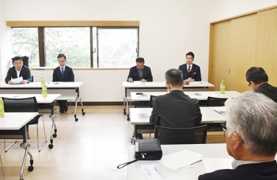 写真：新規党員獲得など本年度事業を承認した定期総会