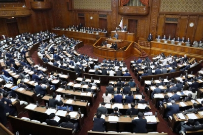 写真：年金制度改革法案が審議入りした衆院本会議＝２０日午後