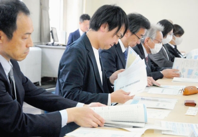 写真：都市計画変更の説明が行われた審議会