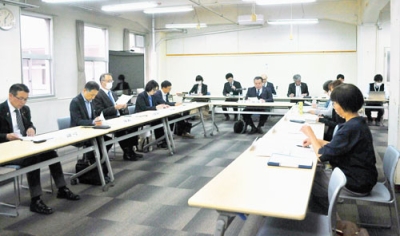 写真：「室蘭市こども計画（仮称）」素案について協議した会議