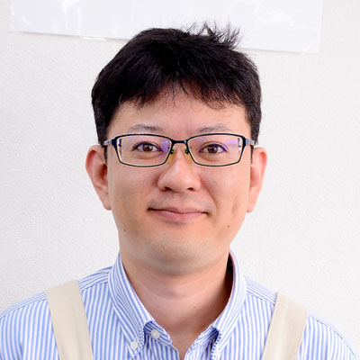 写真：室蘭・健康まぁじゃんすこやか店長　杉浦拓馬さん