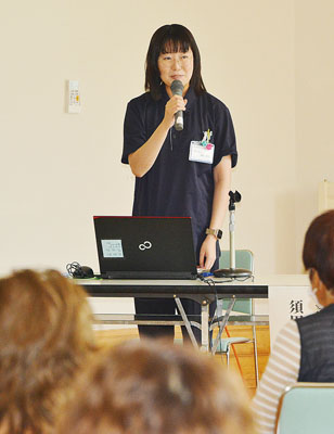 写真：悩んでいる人への傾聴の重要性を強調した須田さん