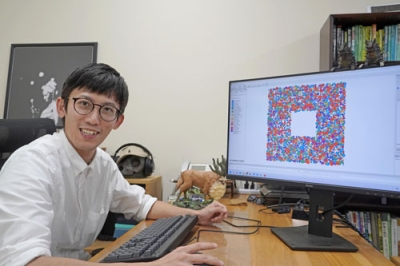 写真：シミュレーションシステム「ｉＬａｎｄ」を操作する東京農工大の小林勇太助教＝６月、東京都府中市