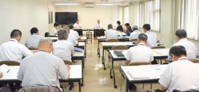 写真：小中学校の不登校、いじめの状況に報告があった市総合教育会議