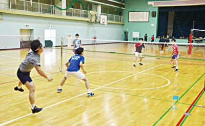 写真：メンバー入りを目指して練習に励む選手たち