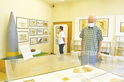 写真：戦時中の資料を中心に２１５点が展示された特別展「戦後８０年戦争と平和展」