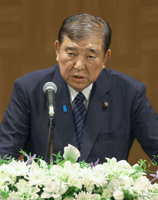写真：記者会見する石破首相＝６日午前、広島市中区