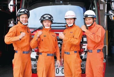 写真：全国大会に挑む（右から）小野さん、長尾さん、髙橋さん、楠村さん