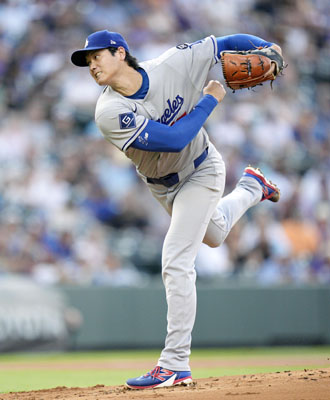 写真：ロッキーズ戦に先発したドジャース・大谷＝デンバー（共同）
