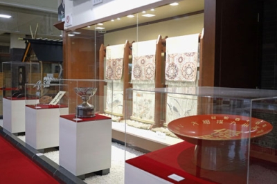 写真：道北アークス大雪アリーナでオープンした元横綱北の富士勝昭さんゆかりの品を常設展示するコーナー＝旭川市