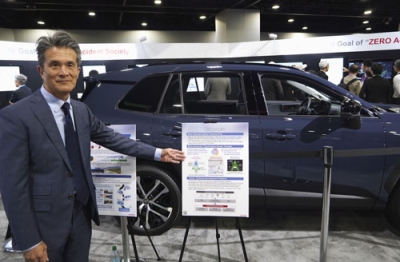 写真：トヨタ自動車の安全への取り組みについて説明する自動運転開発責任者の鯉渕健氏＝２６日、米ジョージア州アトランタ（共同）