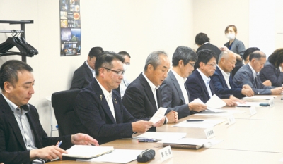 写真：２０２６年度の要望内容を決めた室蘭商工会議所の常議員会