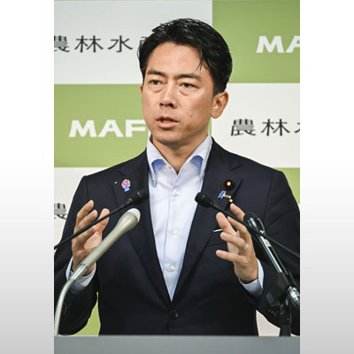 写真：記者会見する小泉農相＝９日午前、農水省