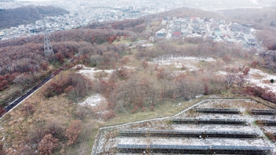 写真：「（仮称）室蘭市・登別市新学校給食センター」の建設予定地である室蘭市八丁平３の市有地