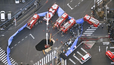 写真：１月に起きた埼玉県八潮市の道路陥没事故現場