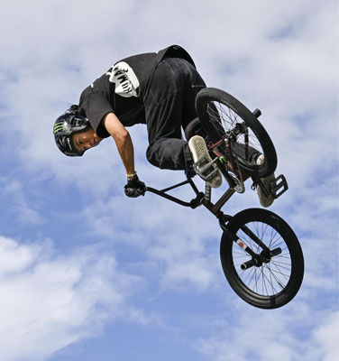 写真：自転車ＢＭＸフリースタイルのアジア選手権、パーク男子で３位に入った松本翔海＝福岡県営筑後広域公園ＢＭＸパーク