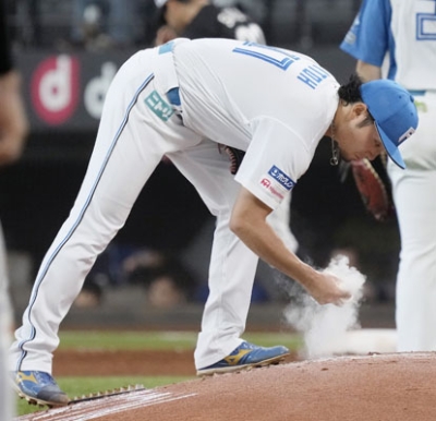写真：２回、適時打で追加点を許した日本ハム・伊藤＝エスコンフィールド