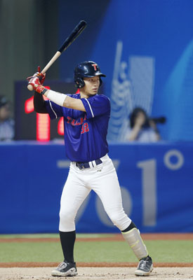 写真：杭州アジア大会の野球にタイ代表として出場した良藤有泰＝２０２３年９月、中国・紹興（共同）