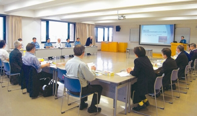 写真：犯罪被害者支援について協議した総会