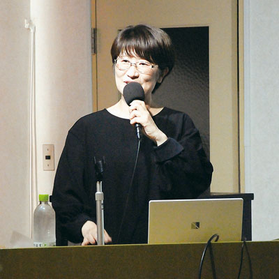 写真：審判員生活などを振り返り「誰もが違いがあって当然」と呼びかける大岩さん